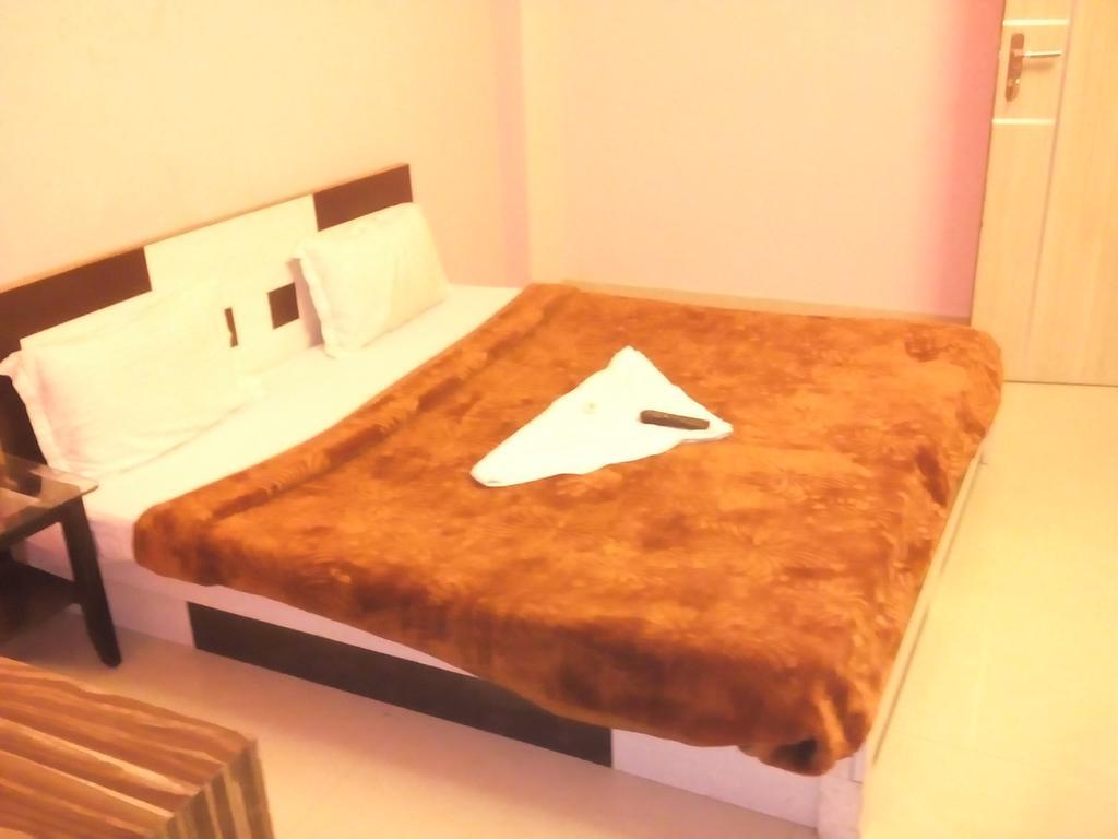 Yatri Guest House Nowe Delhi Zewnętrze zdjęcie